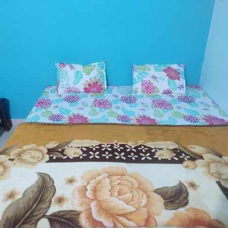 Nidhivan Homestay Vrindavan Luaran gambar