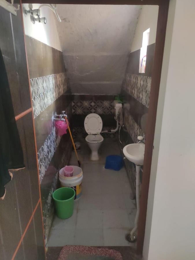 Nidhivan Homestay Vrindavan Luaran gambar